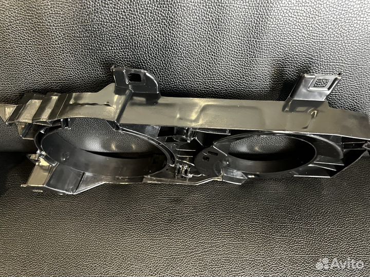 Кронштейн фар левый BMW 5-series (E34) 88-95