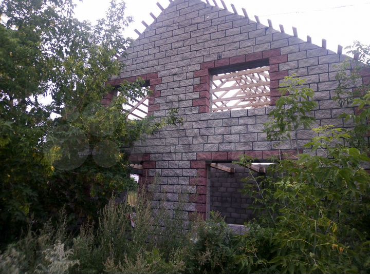 Дом 180 м² на участке 10 сот.