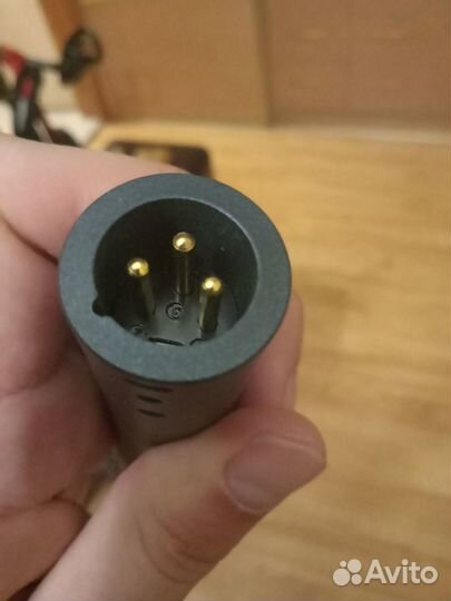 Куча оборудования для звукозаписи