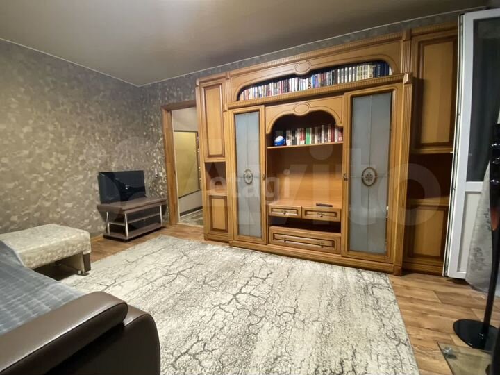 2-к. квартира, 43,3 м², 1/9 эт.