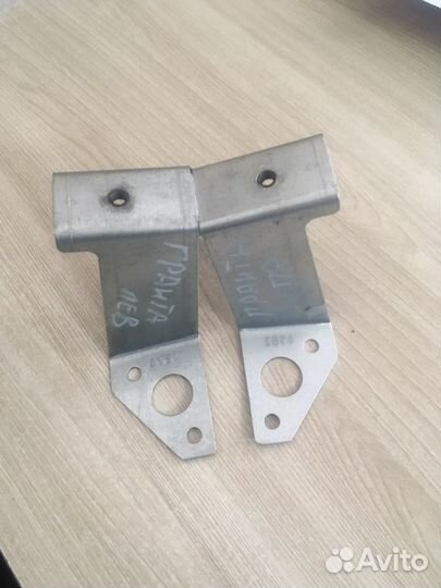 Кронштейн Крыла Ваз 2190 Гранта