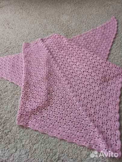 Шаль шерстяная. Ручная работа