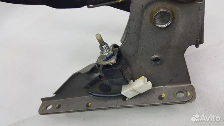 Педаль сцепления Hyundai Solaris 1 дорестайлинг