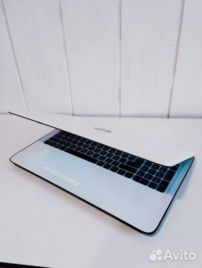 Стильный hp отл с(ssd/4ядер/4)