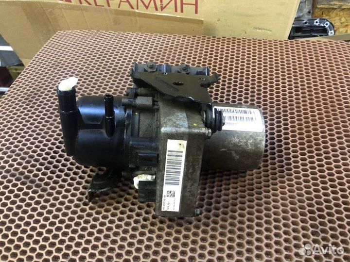 Гидроусилитель Jeep Grand Cherokee WK2 EXF 201018