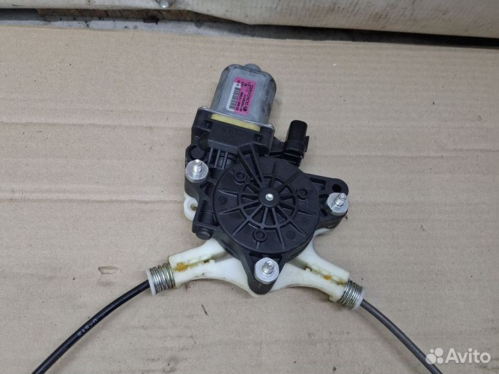 Стеклоподъемник передний правый Kia Picanto 2 купэ