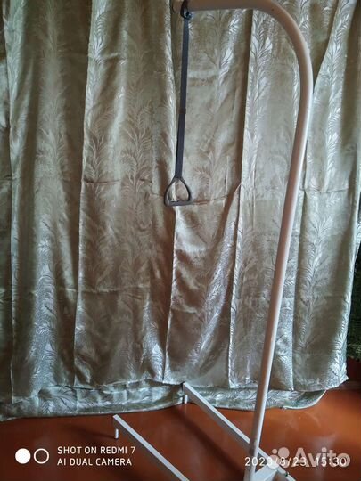 Стойка прикроватная для лежачих больных