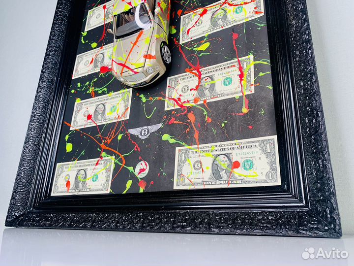 Картина с масштабной моделью авто Bentley