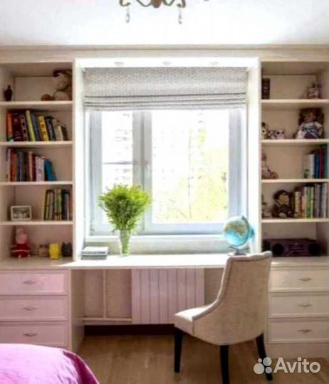 Рабочая зона у окна