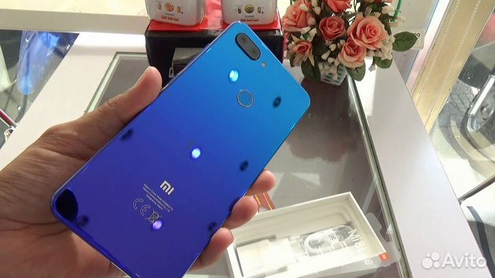 Xiaomi Mi 8 Lite, 4/64 ГБ