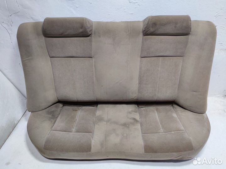 Сиденье заднее Mazda Familia BJ 1998-2003г