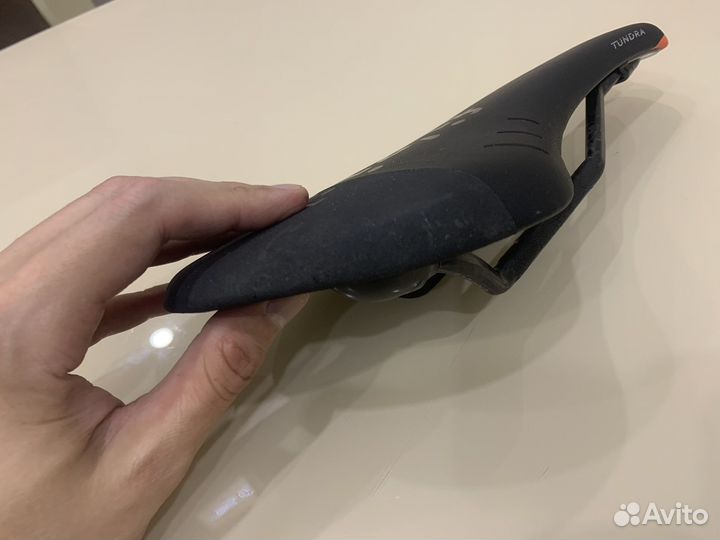 Седло Fizik tundra M3 carbon 125 мм