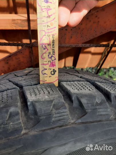 Bridgestone Blizzak DM-V1 285/50 R20