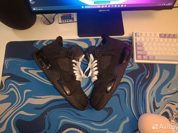 Jordan 4 black cat