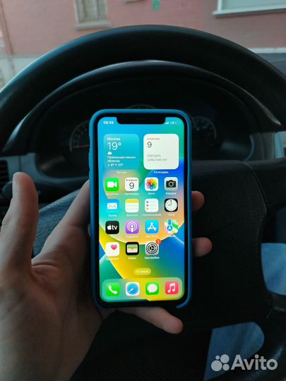 iPhone X, 64 ГБ