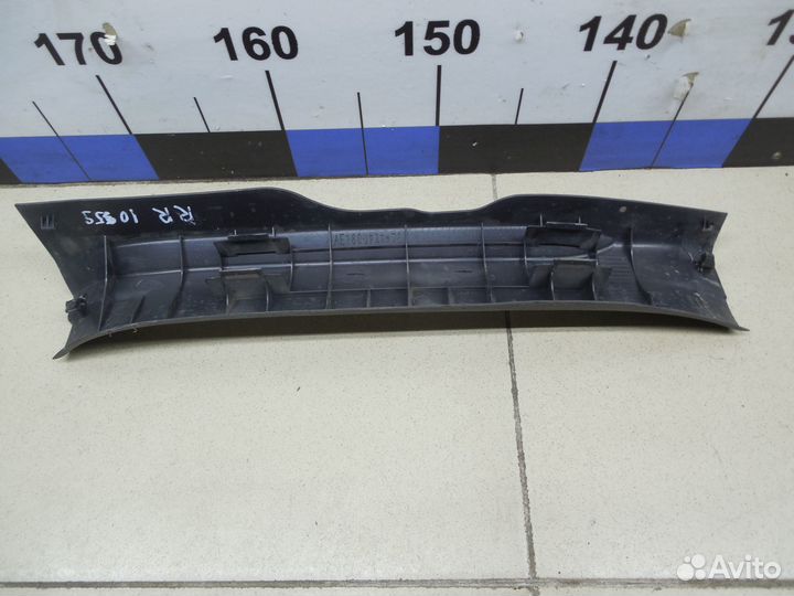 Накладка порога (внутренняя) Auris (E15) 2006-2012