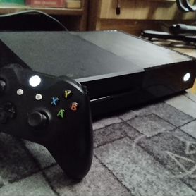 Xbox ONE Fat 1tb + Game Pass + Games