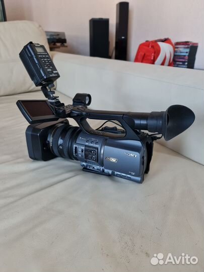 Профессиональная видеокамера sony dvcam