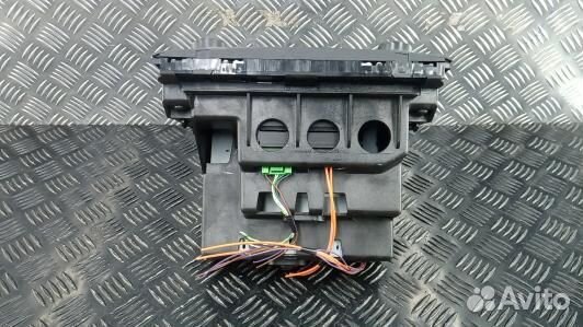 Центральная консоль volvo XC90 1 (KKR05I301)