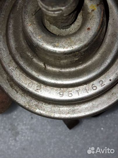 Audi Volkswagen Sharan 1.9 TDI 1999 г клапан егр