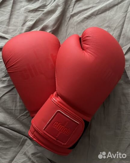 Боксерские перчатки clinch