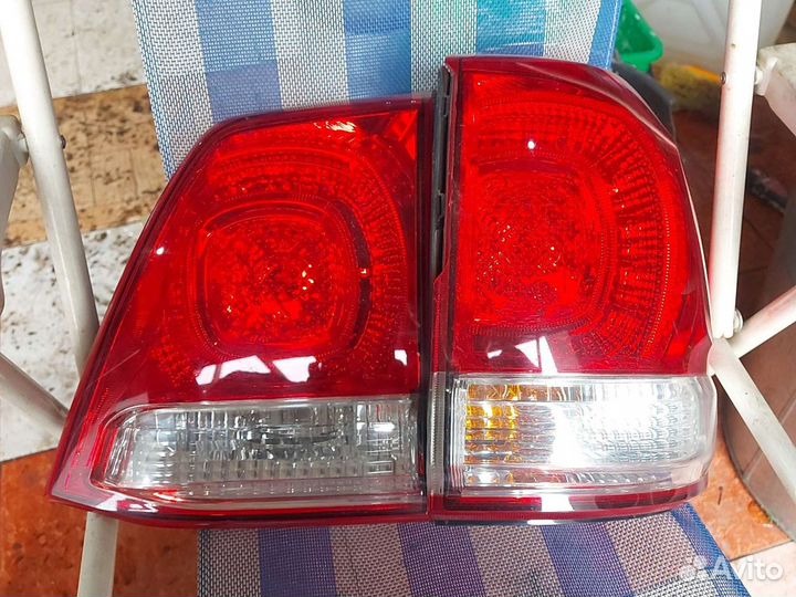 Фонарь задний правый