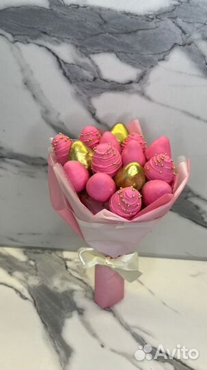 Клубника в шоколаде букеты
