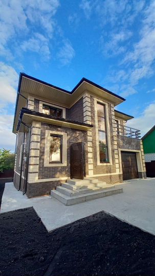 Дом 207 м² на участке 6 сот.