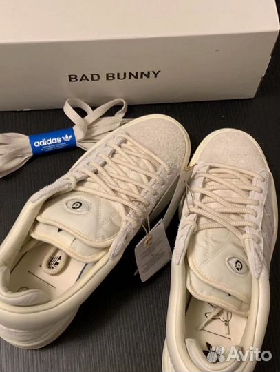 Кроссовки Adidas Campus Bad Bunny молочные