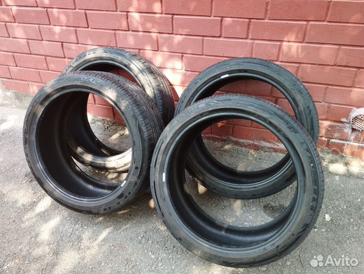 Triangle TH201 Sportex 275/35 R20 102Y