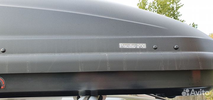 Багажник Thule Pacific 200 + крепление Atlant