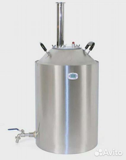 Бак 30л с выходом на 1,5/2 дюйма