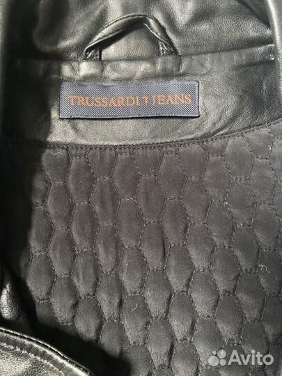 Кожаная куртка trussardi женская оригинал