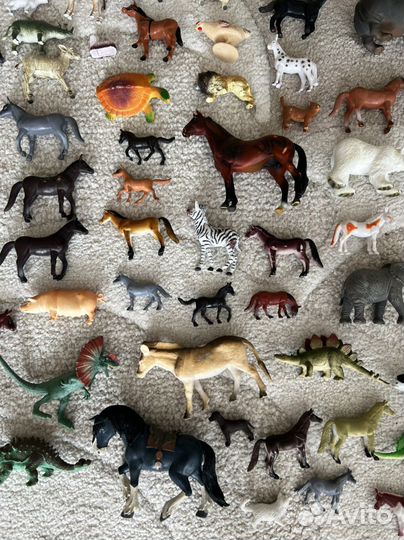 Игрушки фигурки животных 92 шт