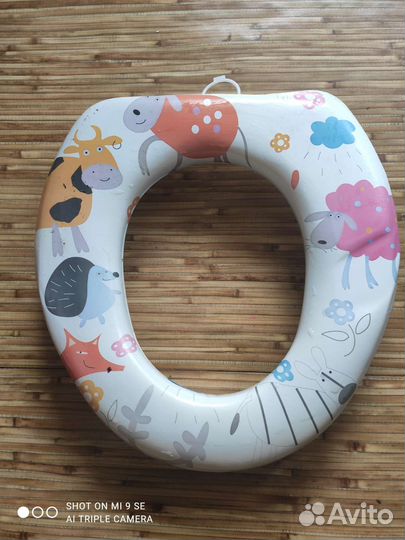 Детское сиденье на унитаз