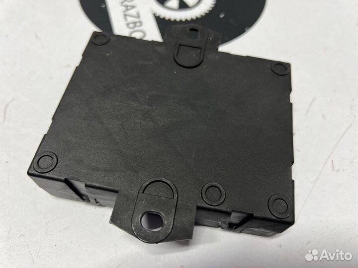 Блок управления крышкой багажника Land Rover Range