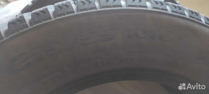 Gislaved Nord Frost 5 215/55 R16