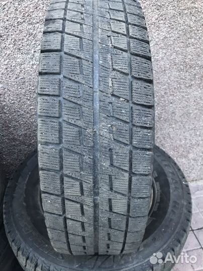 Bridgestone Blizzak Revo2 205/70 R15