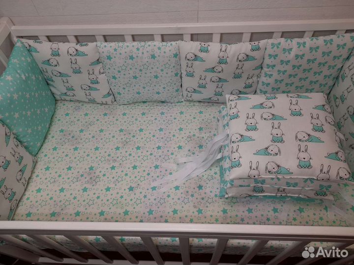 Бортики в детскую кроватку подушечки