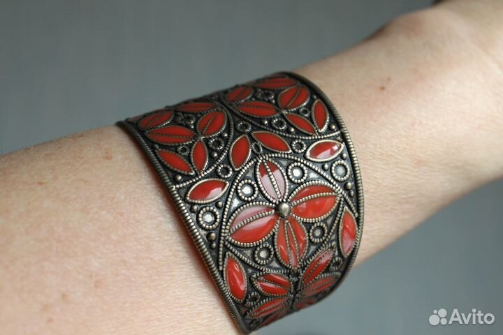 Винтажный стильный широкий браслет. кафф.