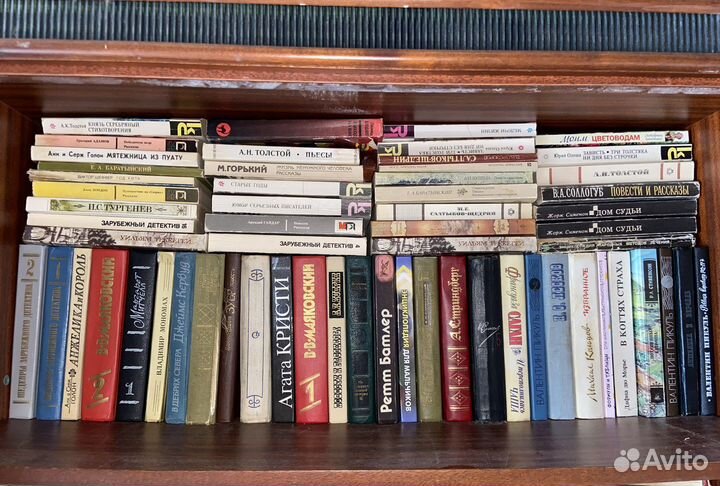 Оч много книг book’s