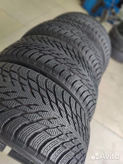 Nokian Tyres Hakkapeliitta R3 235/45 R18