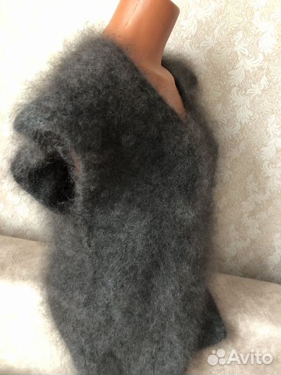 Жилет пуховый