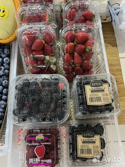 Клубника, ягода свежая в наличии