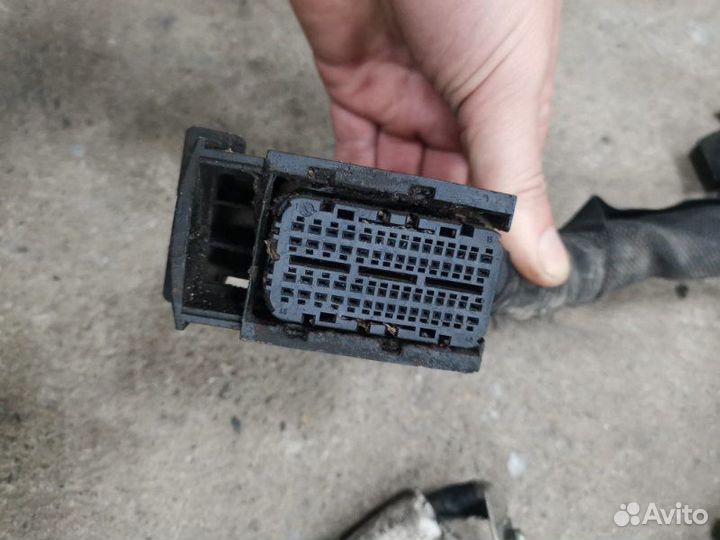 Проводка двс Opel Astra универсал Z13DTH 2008