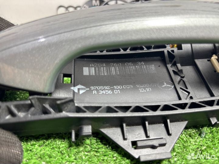 Ручка двери передняя правая Mercedes-Benz C 200