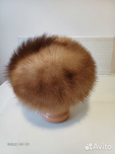 Меховая шапка из куницы