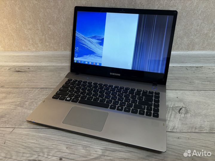 Samsung i5+GeForce 520M+4GB+320gb