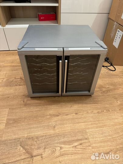 Винный шкаф Bomann KSW 192