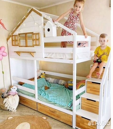 Новая детская кровать домик
